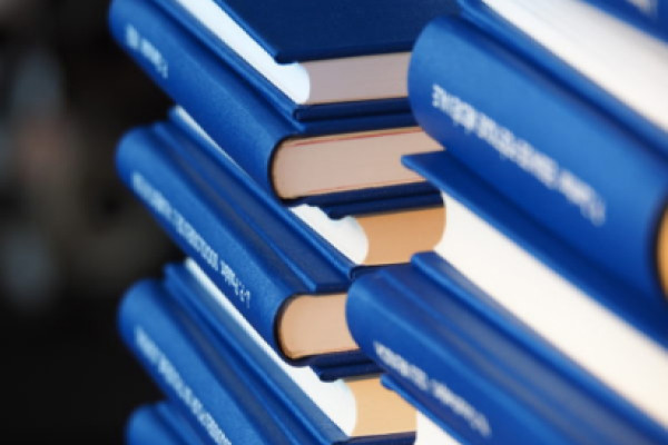 Die Kunst der Buchbindung: Tradition trifft auf Moderne